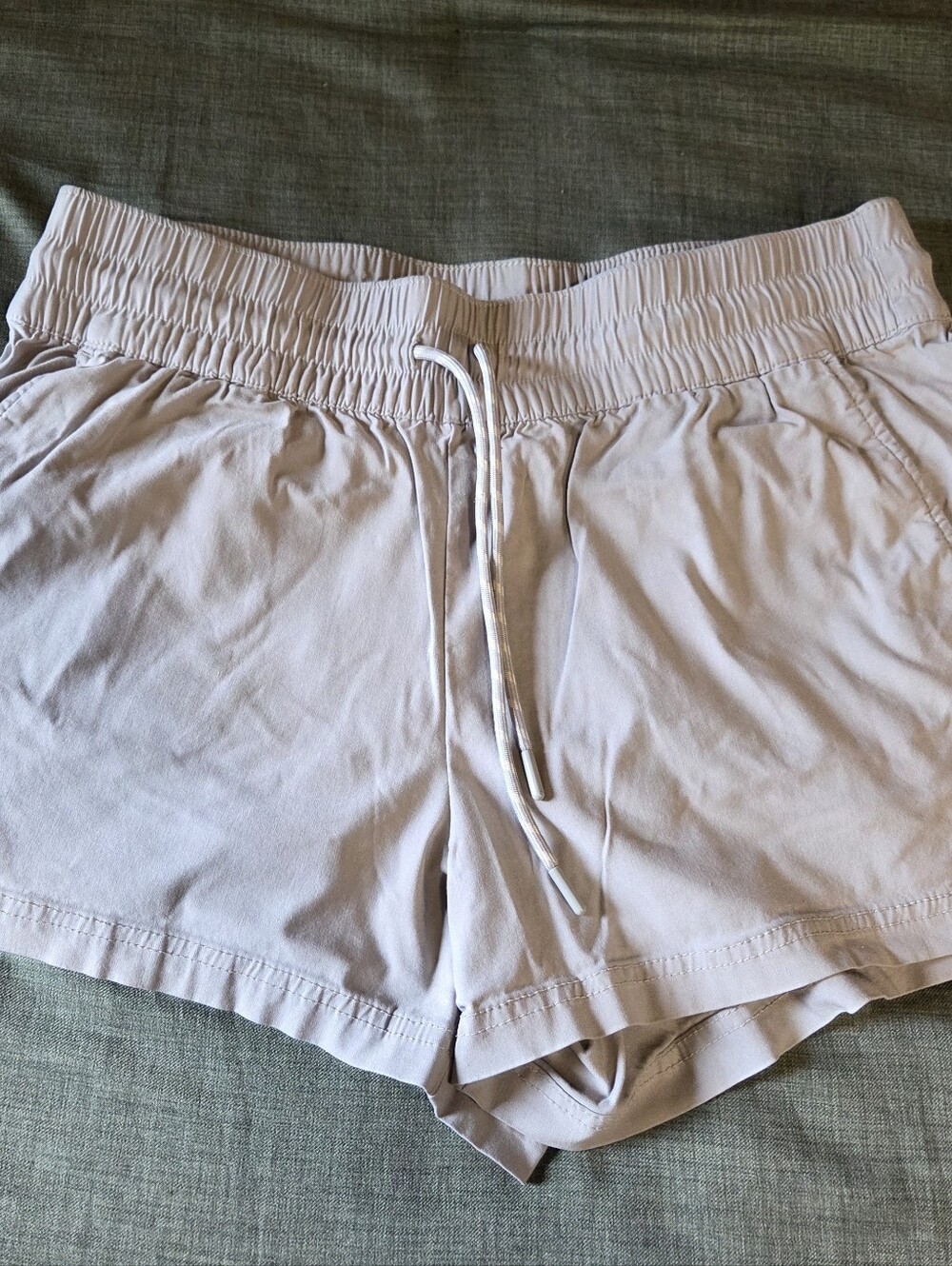 Avalanche Shorts Size Large